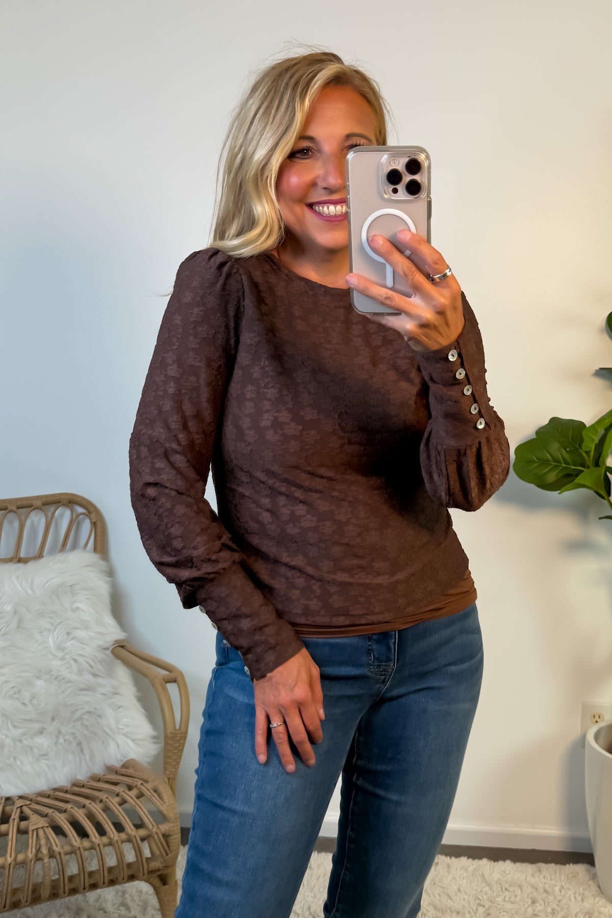 Kara Textured Knit Puff Sleeve Top : Chocolate