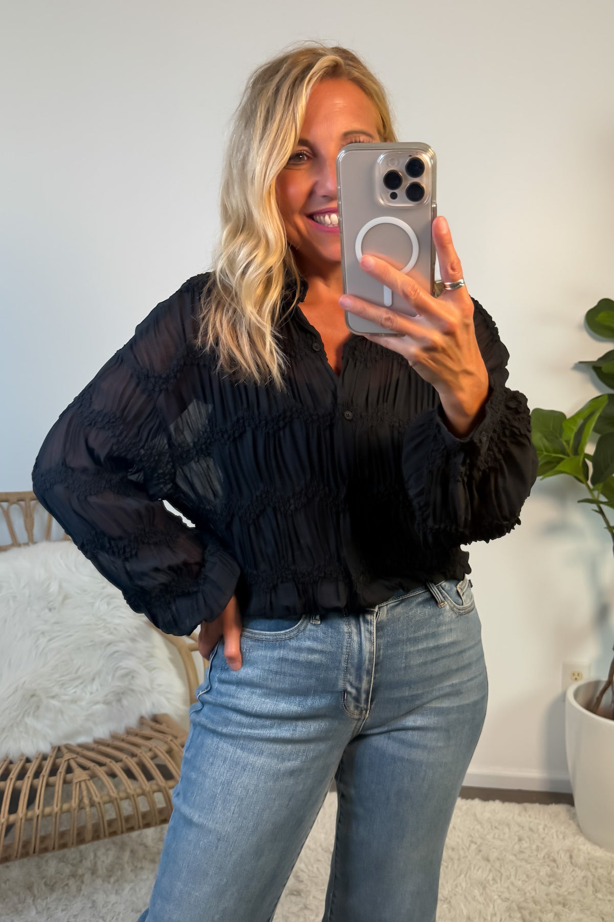 Niomee Romantic Sheer Textured Blouse : Black
