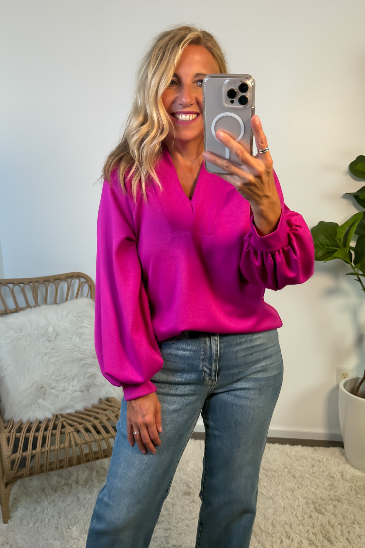 Octavia Soft Brushed V neck Top : Magenta