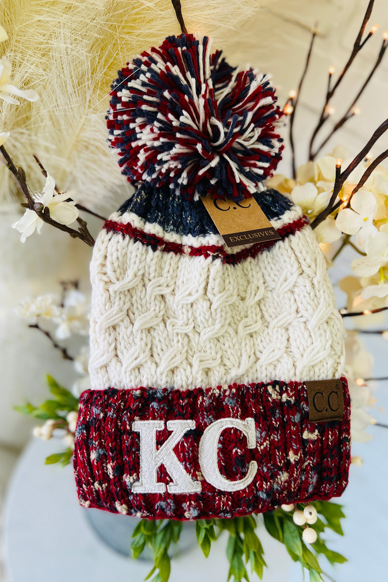 KC Pom C.C. Fleece Lined Cable Knit Beanie : Grey/Ivory/Red