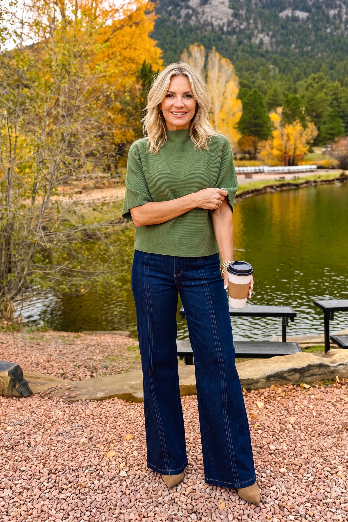 Moara Short Sleeve Turtle Neck Top : Olive