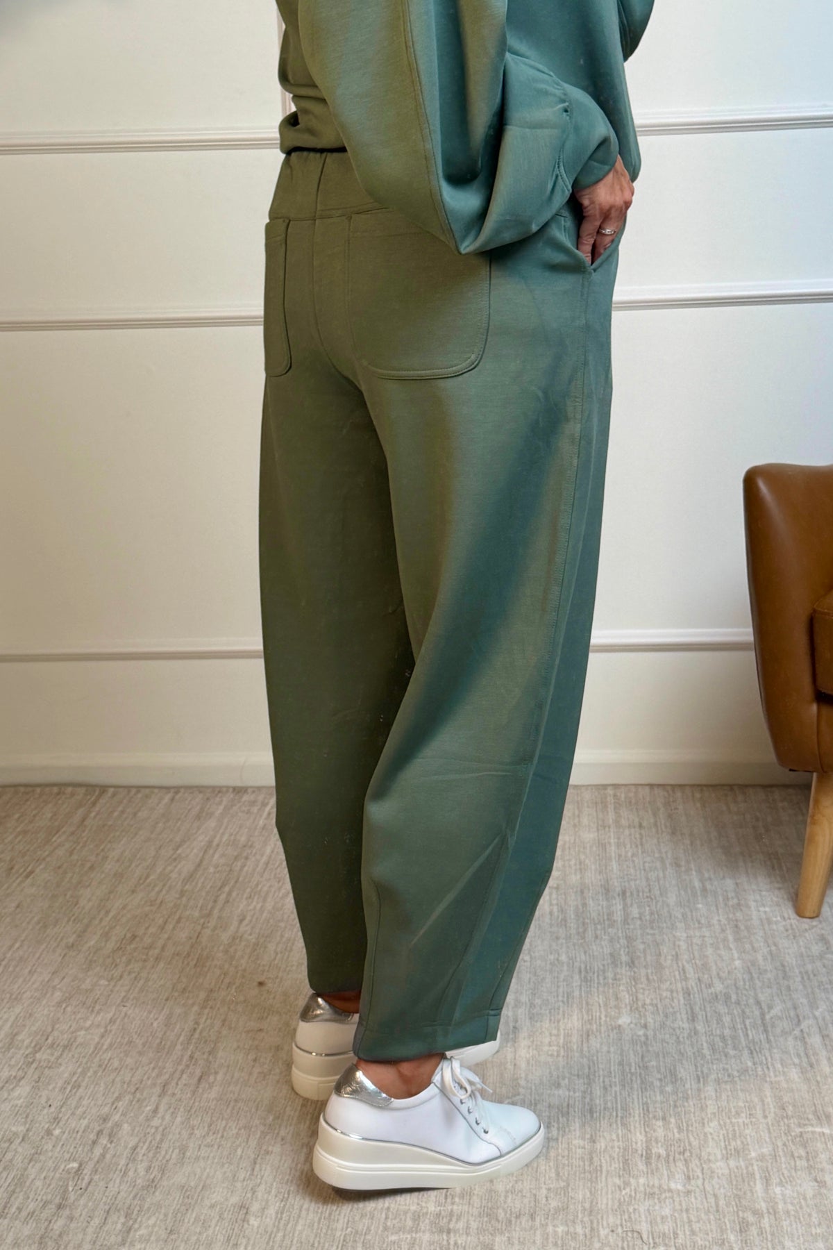 Evana Barrel Pants : Sage