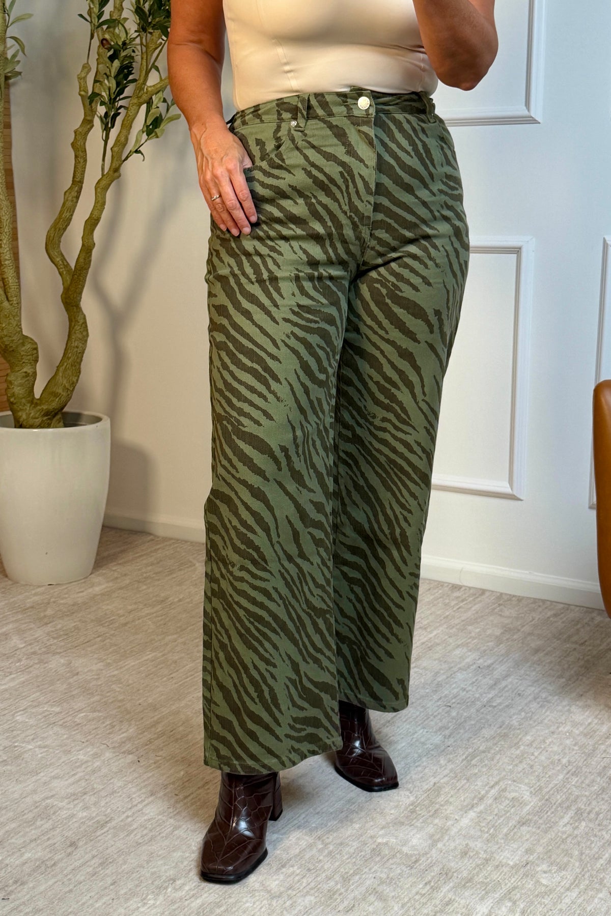 Entro Payton Zebra Print Jeans : Olive