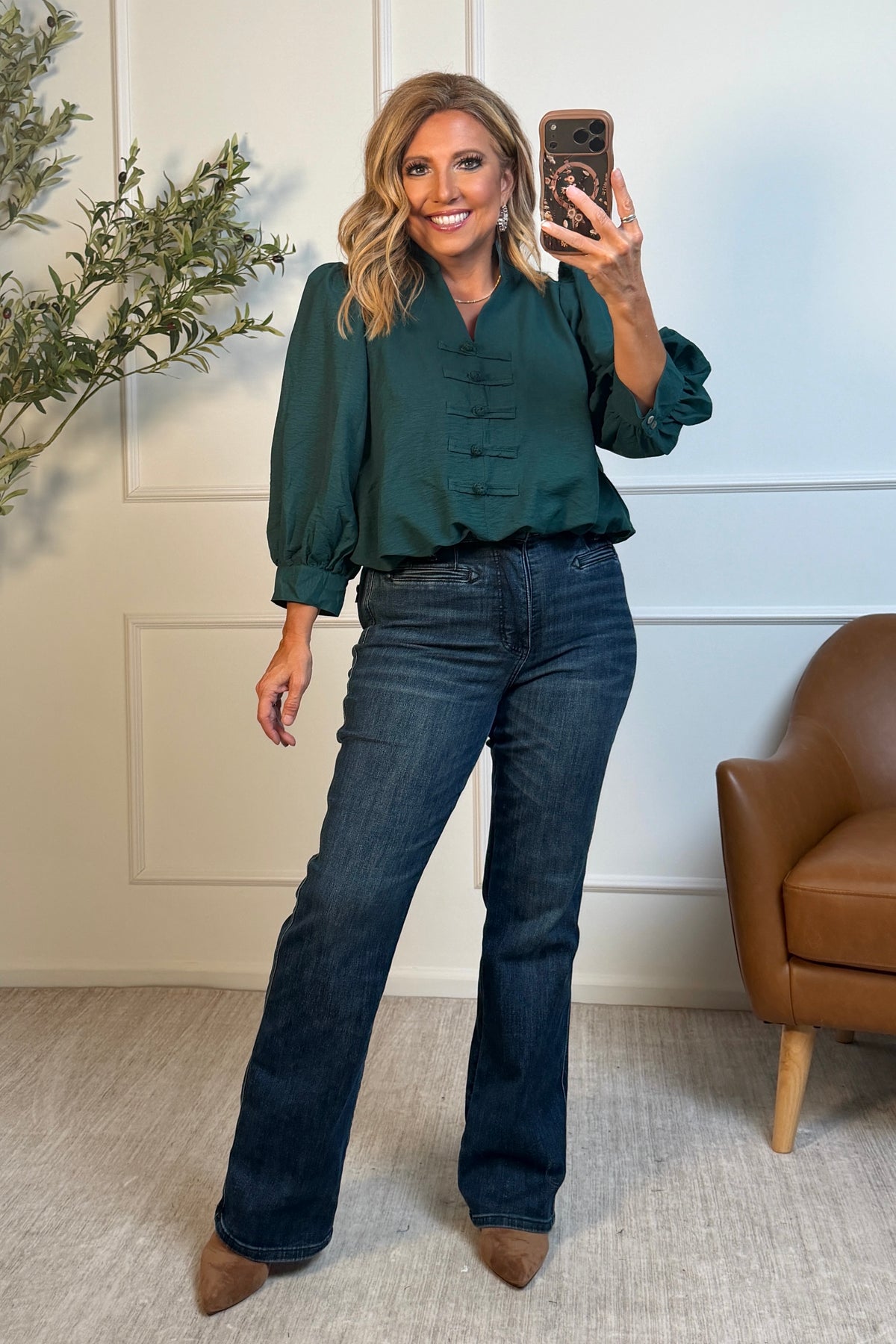 Astraea Long Sleeve V-Neck Top : Hunter Green