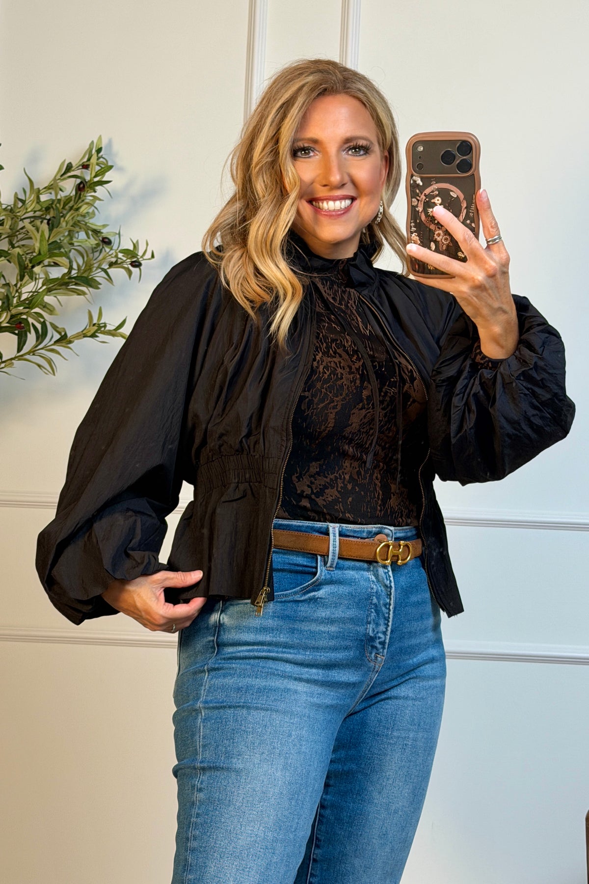 Gale Zip Up Jacket with Ruched Collar : Black