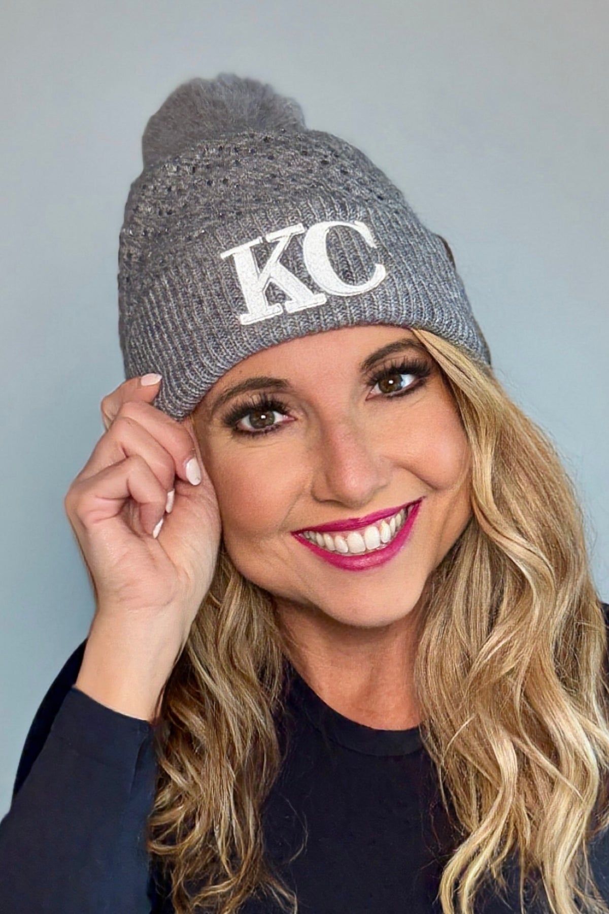 KC Rhinestone Fleece Pom Beanie : Grey/White