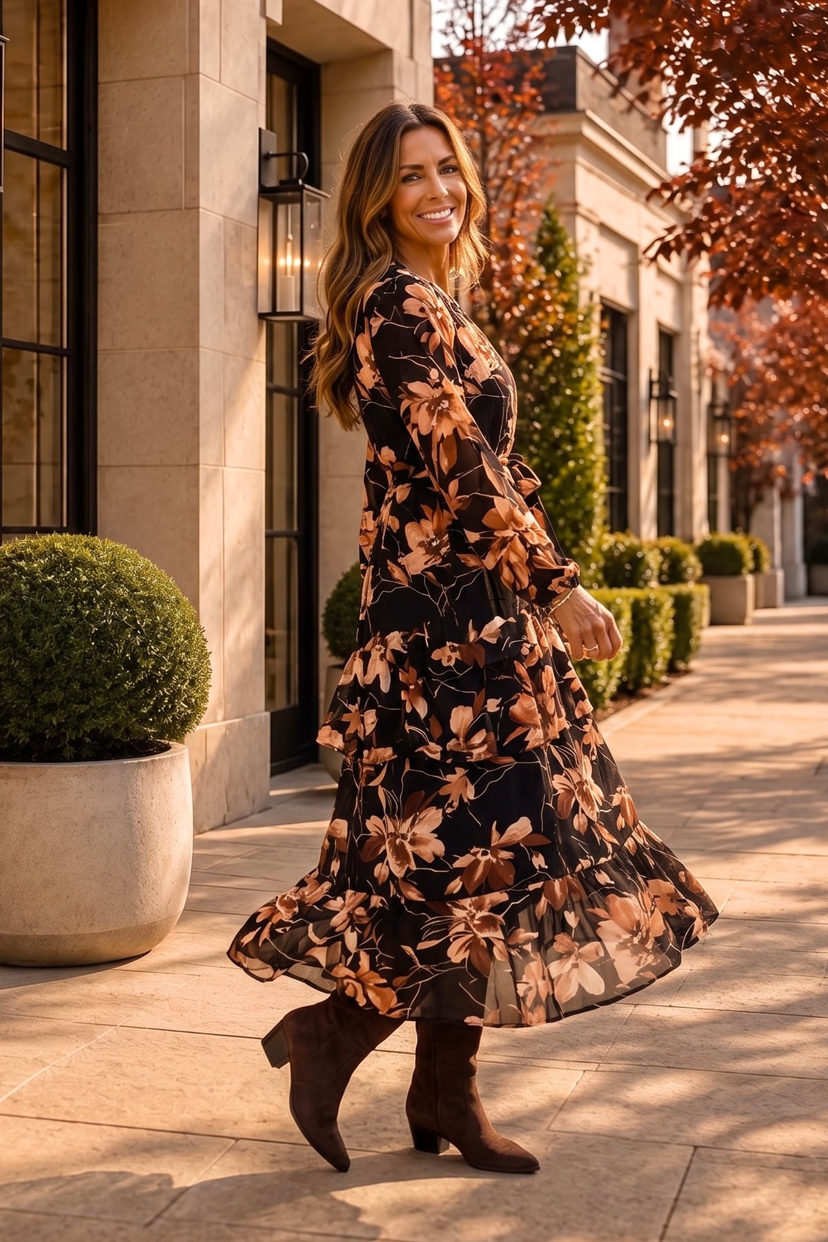 Shanny Pleated Floral Dress : Black/Taupe