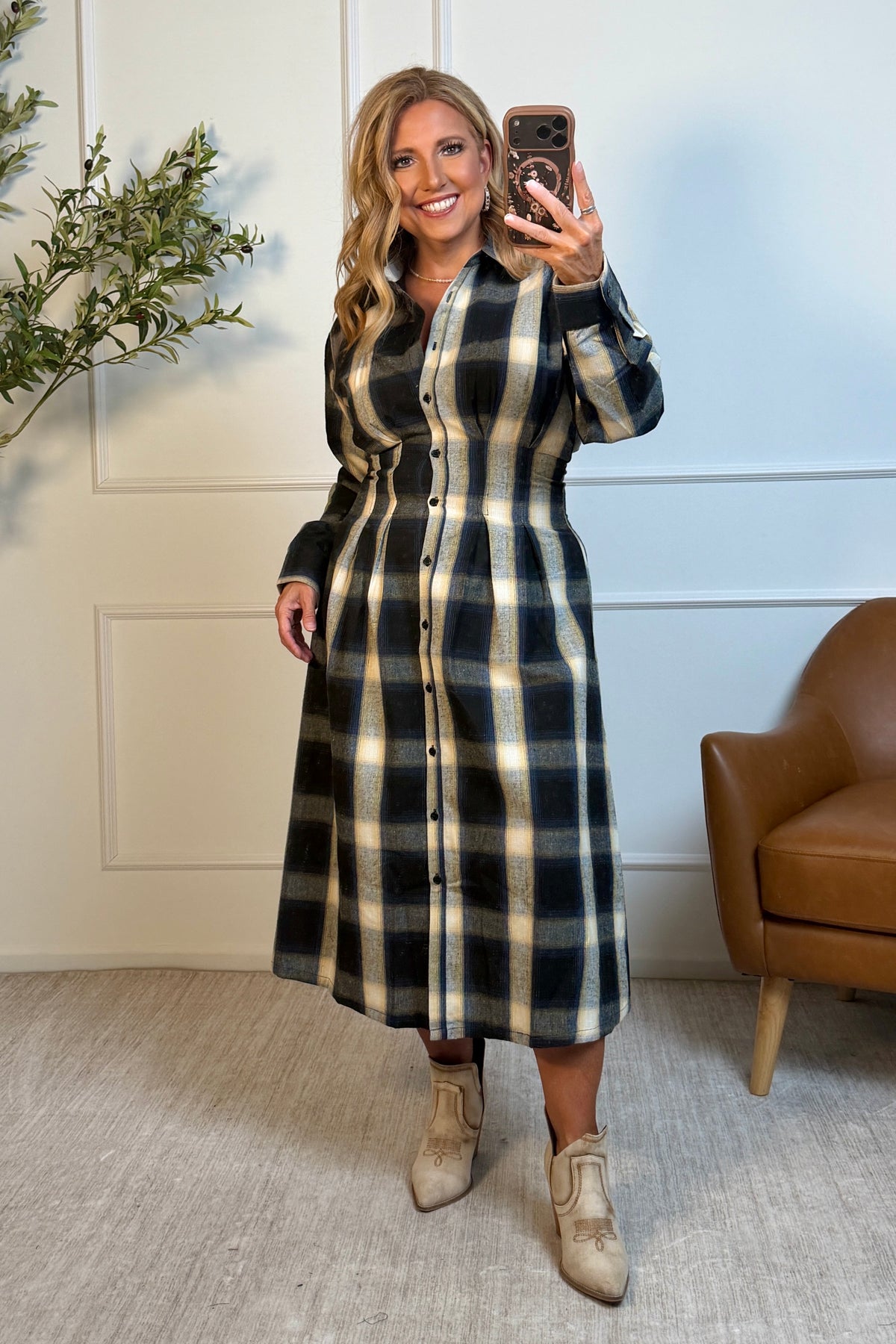 Cordula Plaid Long Sleeve Pleated Midi Dress : Cream/Navy