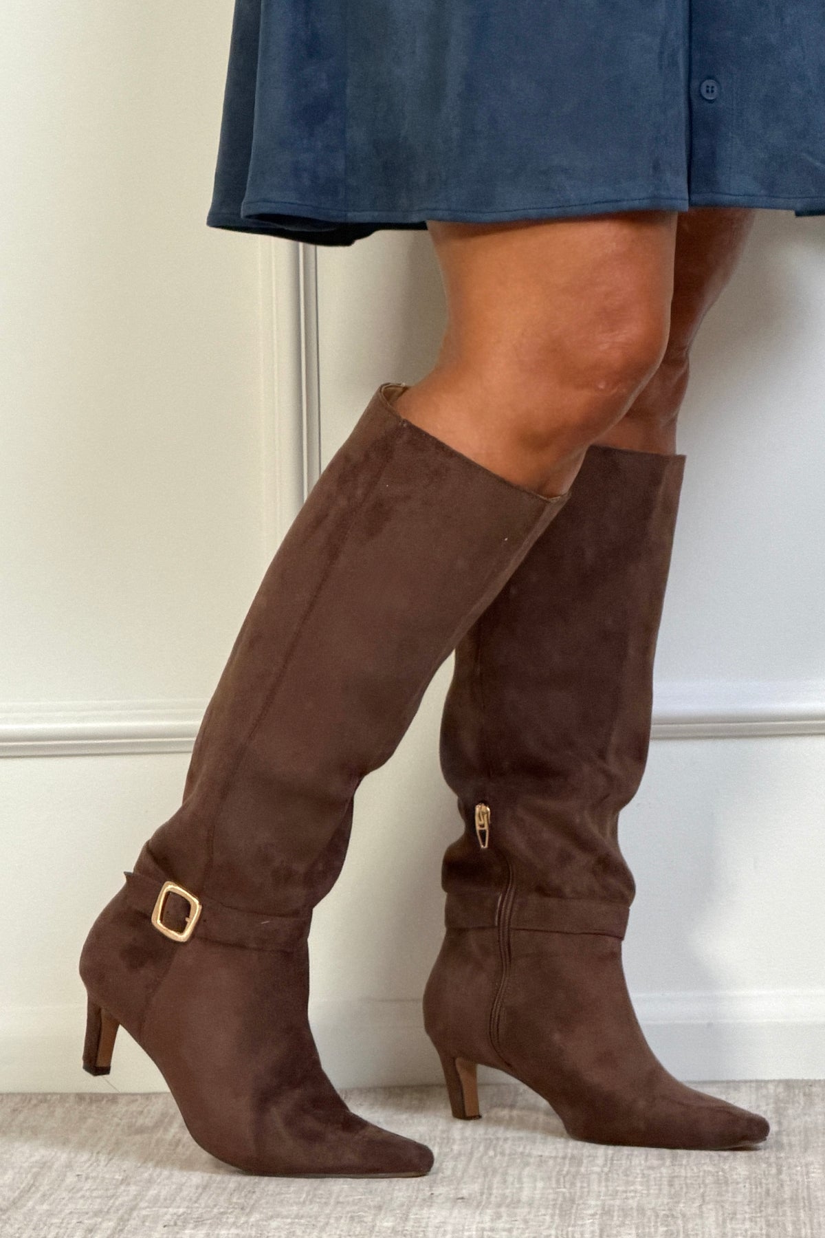 Miim Diva Suede Kittin Heel Boots : Chocolate