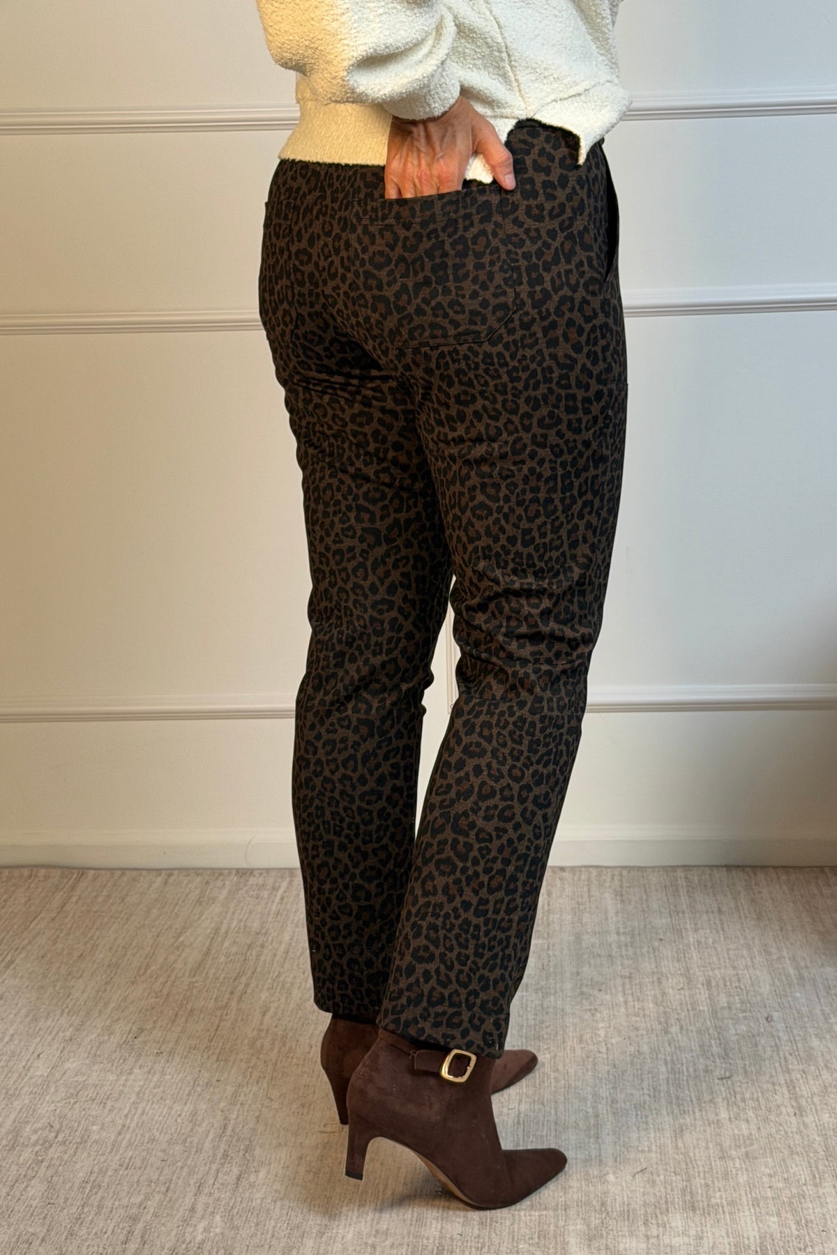 Tribal Carlotta Pull on Ankle Pants : Hickory