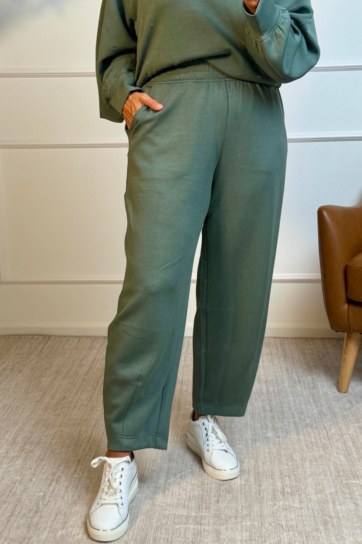 Evana Barrel Pants : Sage