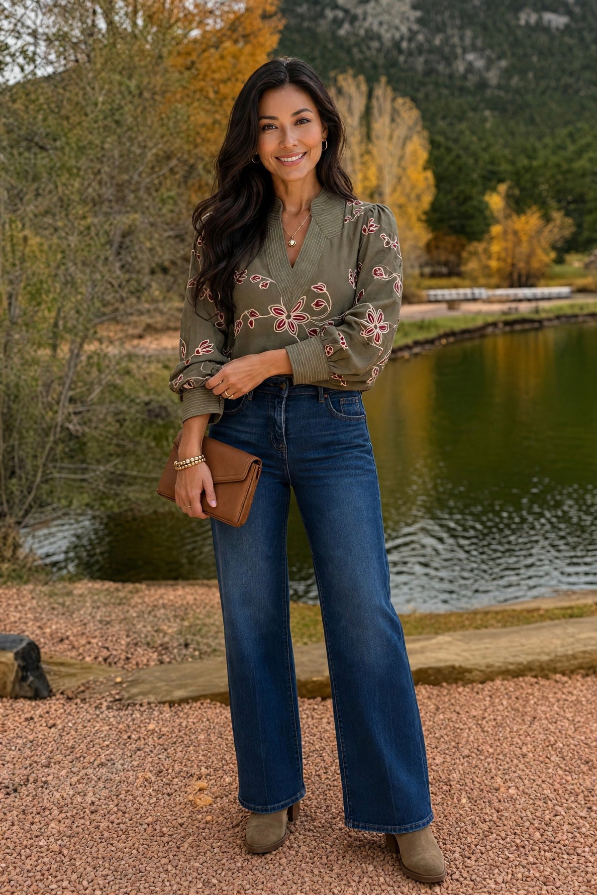 Aliah Long Sleeve V-Neck Top : Olive