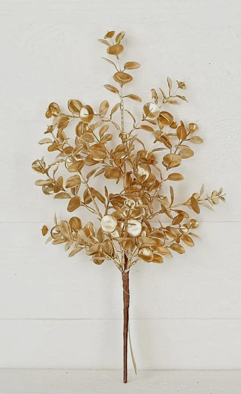 Oak Street Holiday Decor