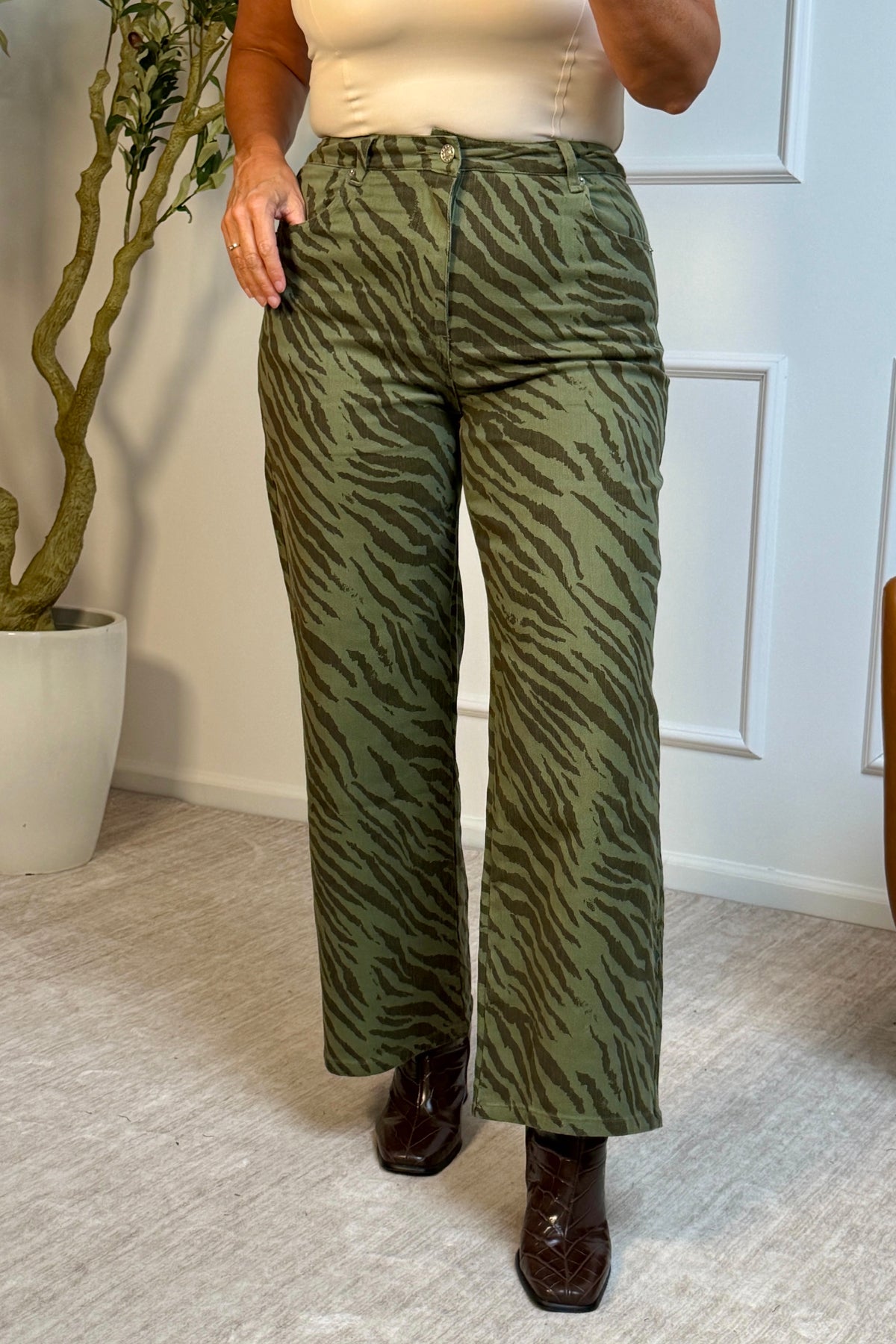 Entro Payton Zebra Print Jeans : Olive