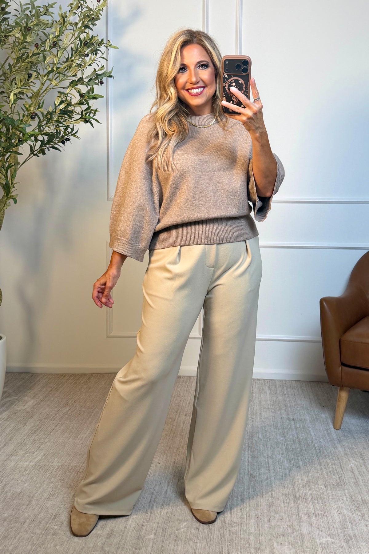 Kairi Reglan Sleeve Short Wide Sleeve Crew Neck Sweater : Mocha