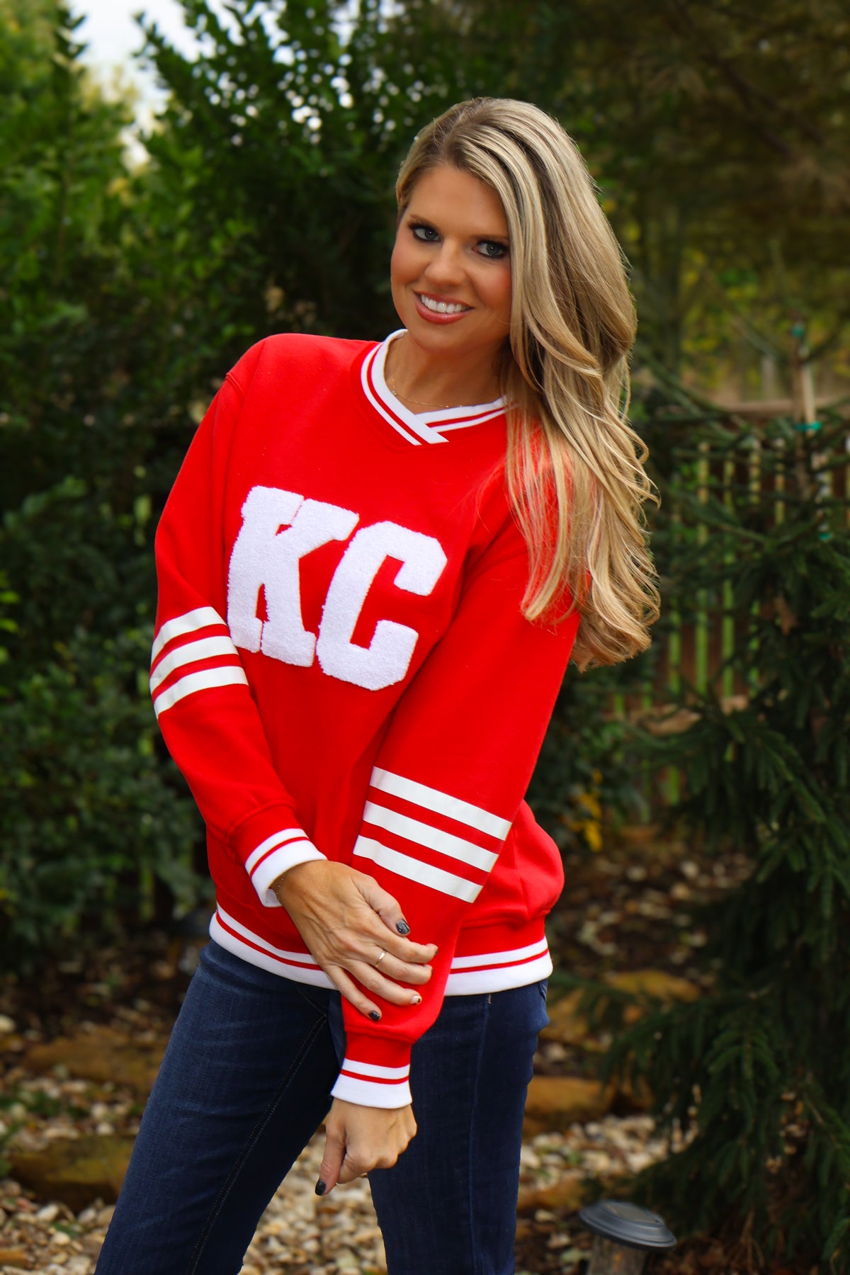 KC Varsity V Neck Pullover : Red