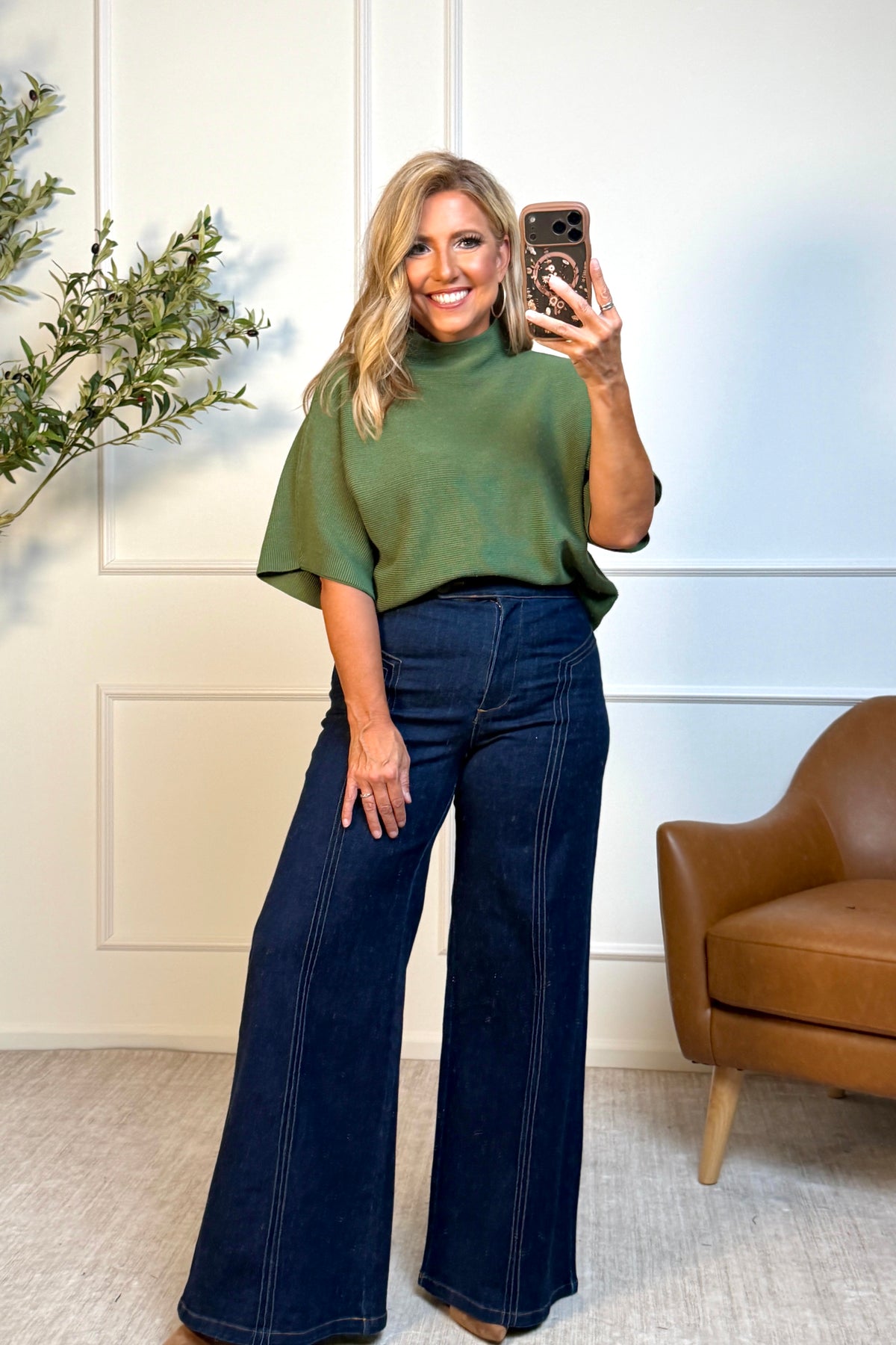 Moara Short Sleeve Turtle Neck Top : Olive