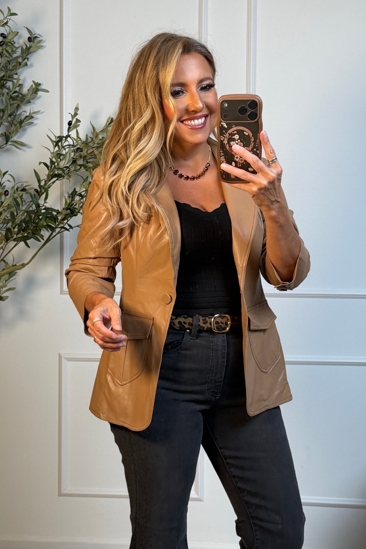 Alani Ruched Sleeve Faux Leather Blazer : Tan