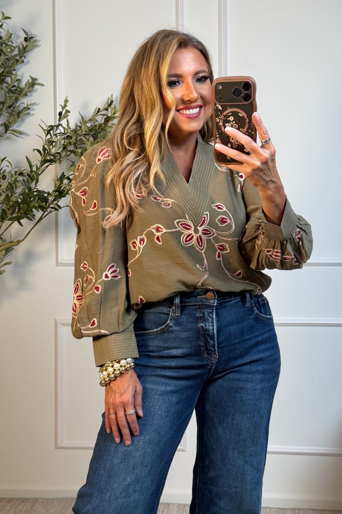 Aliah Long Sleeve V-Neck Top : Olive