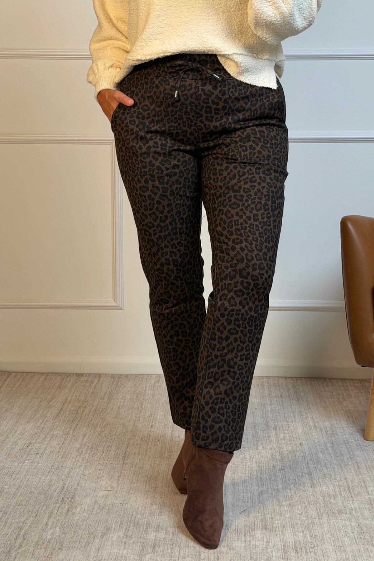 Tribal Carlotta Pull on Ankle Pants : Hickory