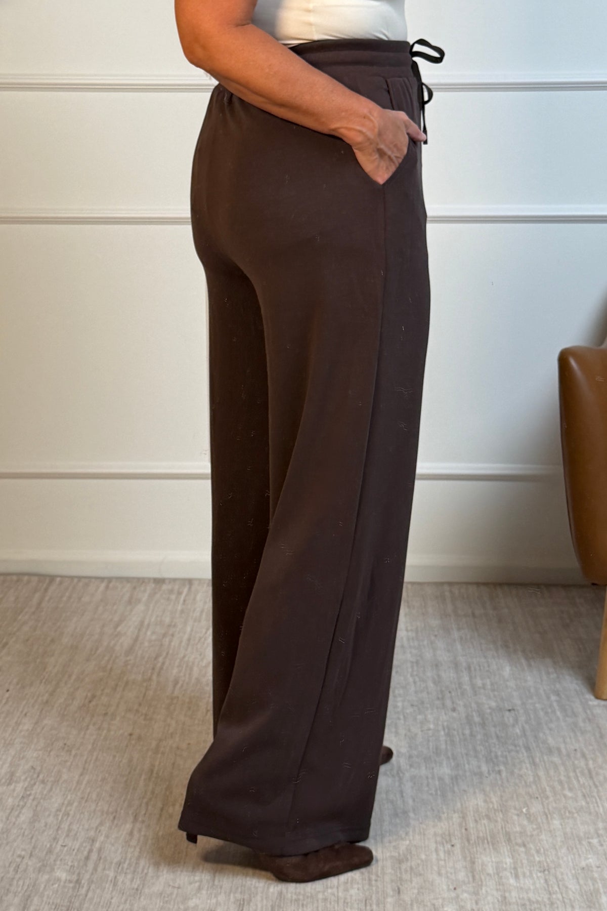 Tess Elastic Waist Pants : Espresso