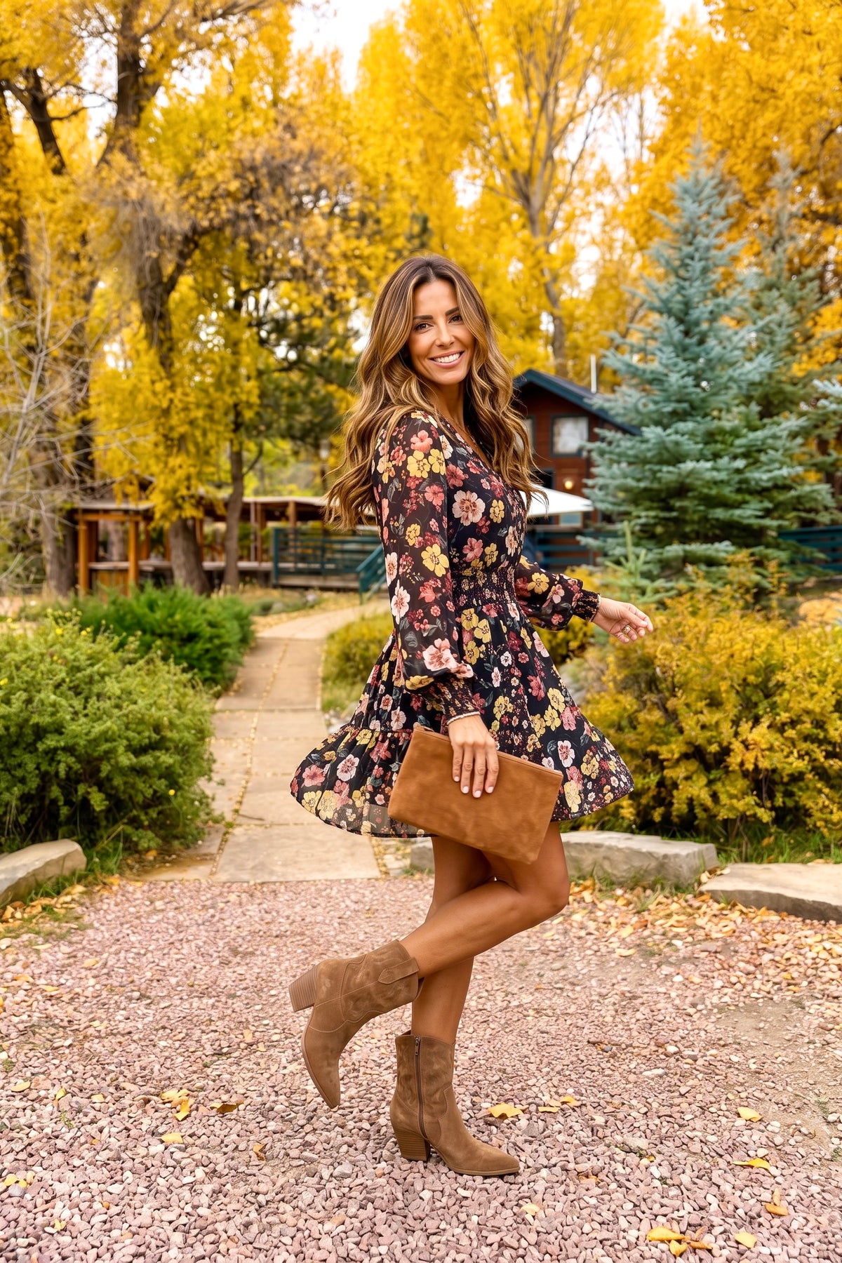 Novella V-Neck Mini Dress : Black/Rust