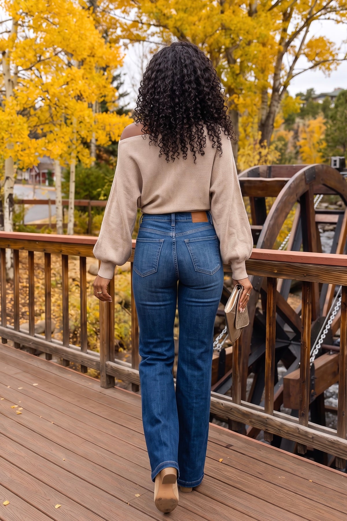 Ailsa Boat Neck Sweater : Taupe
