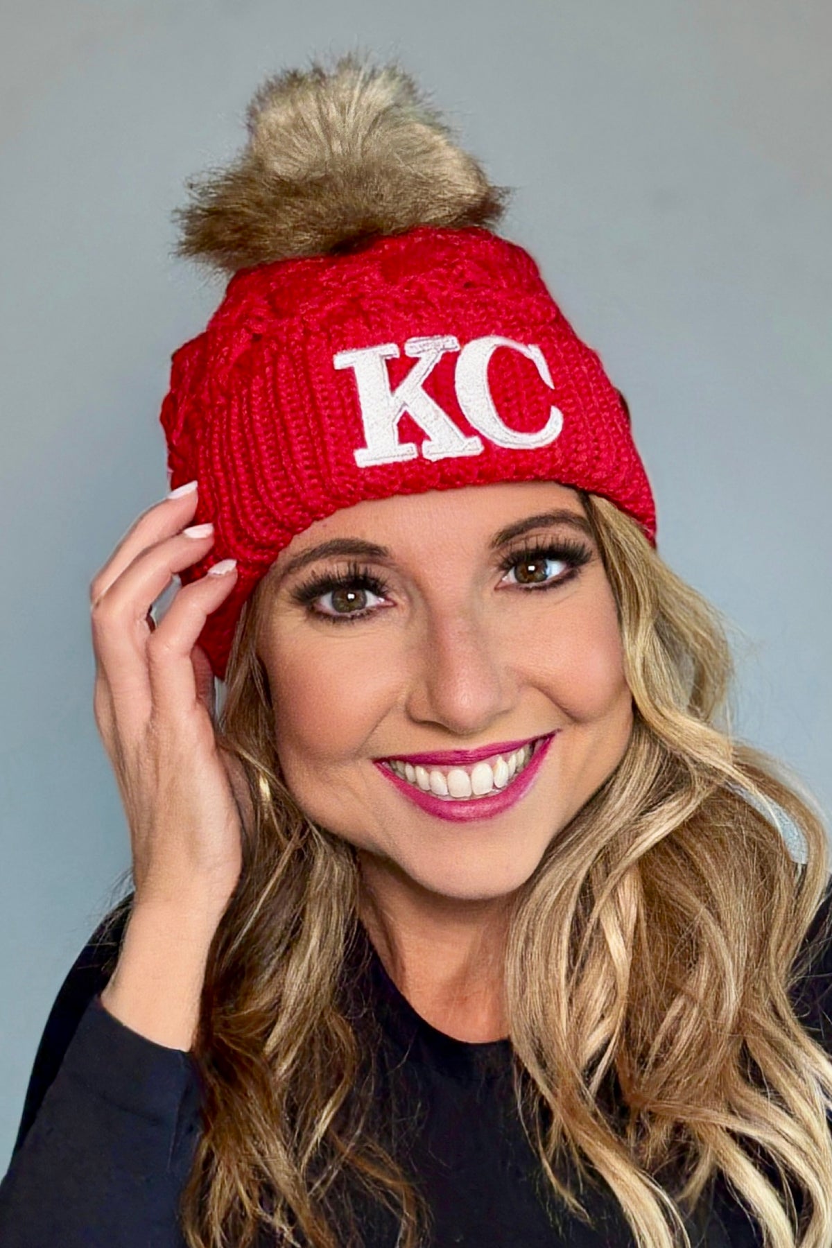 KC Fleece Lined Pom Beanie : Red/White