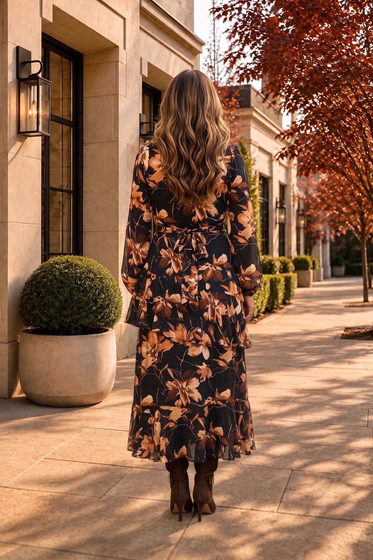 Shanny Pleated Floral Dress : Black/Taupe