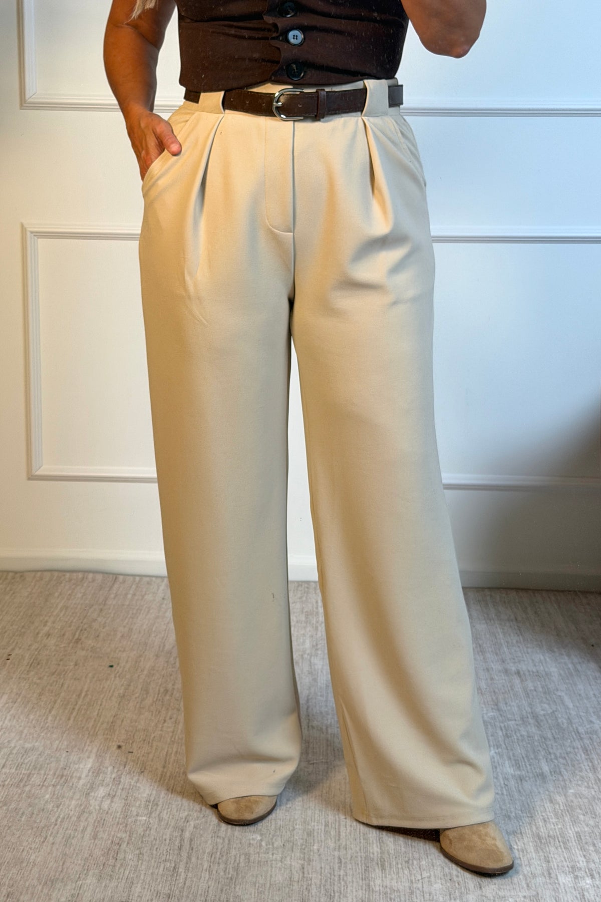 Kalani High Waisted Wide Leg Pants : Beige