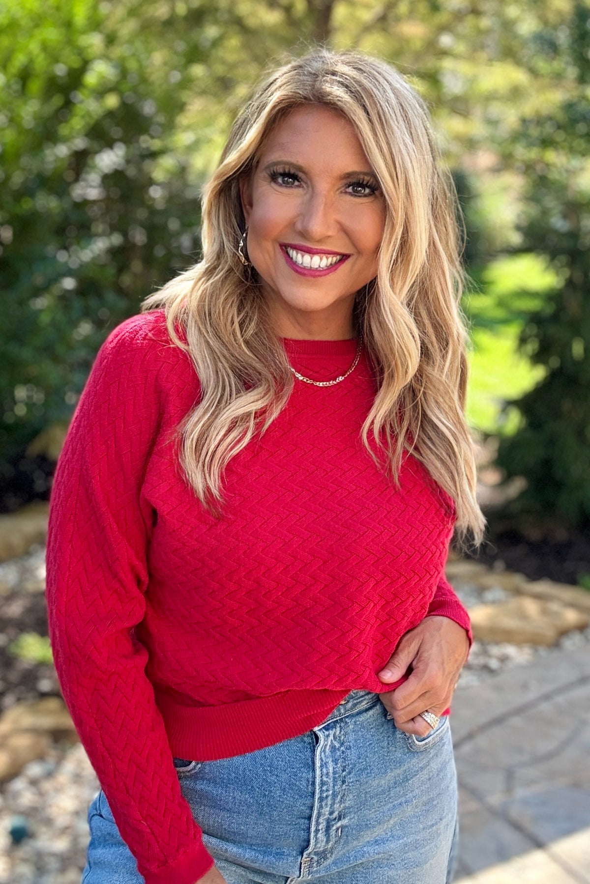 Evanthia Soft Gauge Textured Sweater : Red