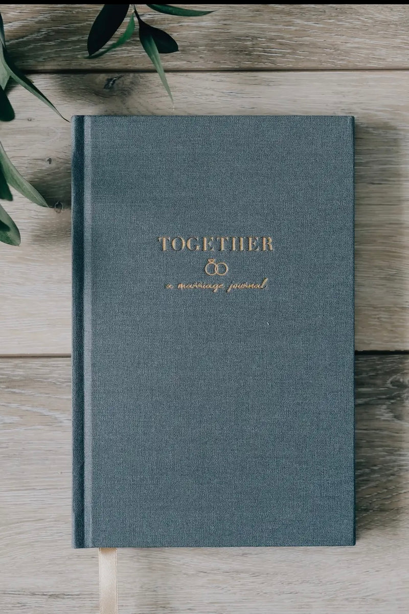 The Daily Grace Co - Journals & Books