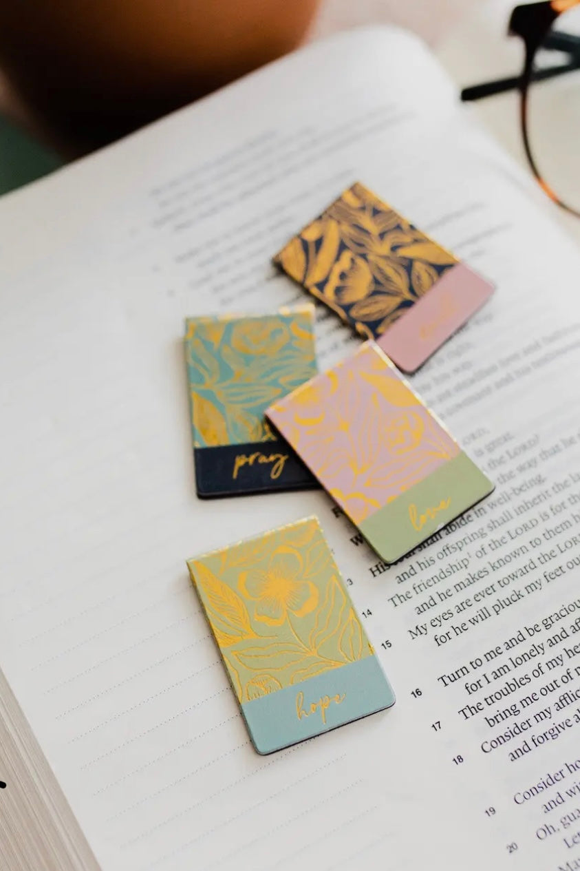 The Daily Grace Co - Sets & Accessories