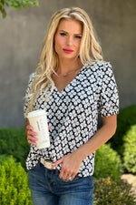 Perfect Path Puff Sleeve Flare Top : Black/White