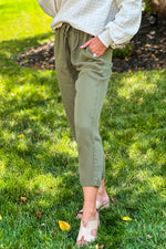 Wild Truffle Maisie Crop Pants : Army Green