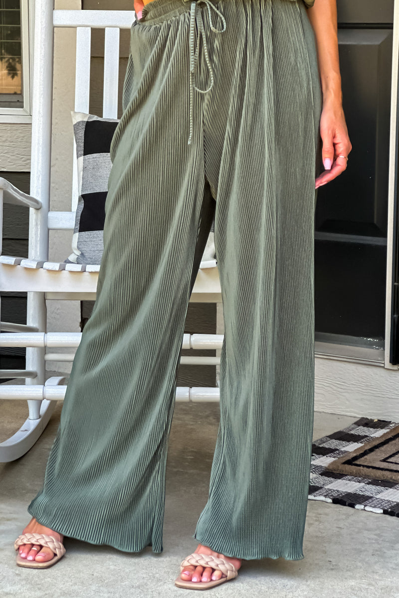 Fashion Forward Pleated Bubble Top/Pant Set : Sage - 2pc