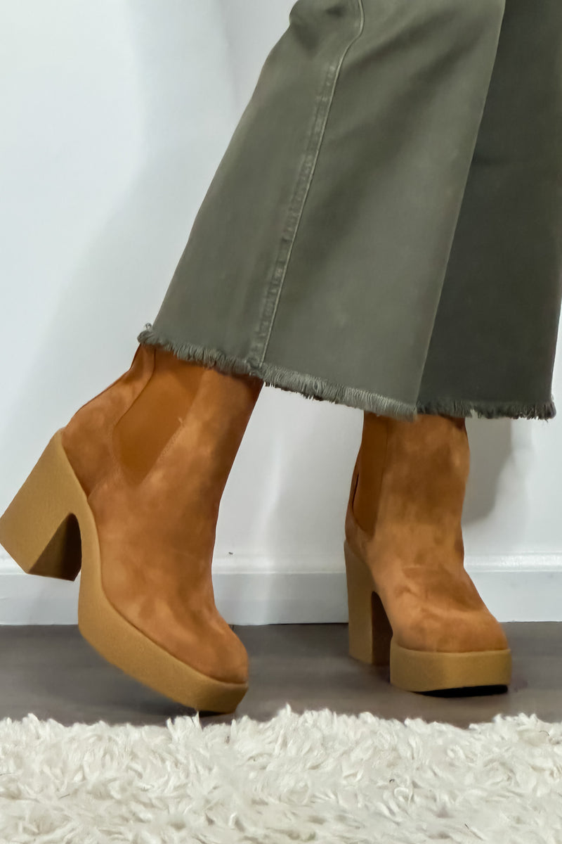 Chinese Laundry Caleigh Suede Boots : Brown