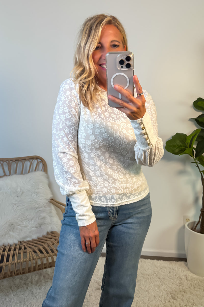 Kara Textured Knit Puff Sleeve Lace Top : Off White
