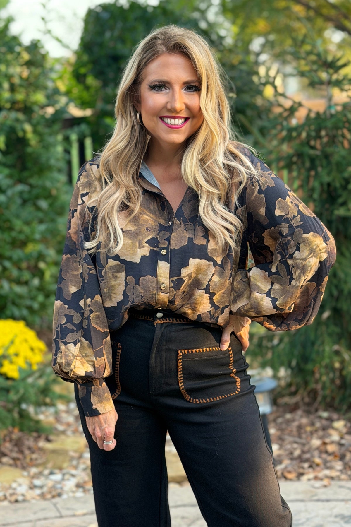 Layana Long Sleeve Gold Button Top : Black