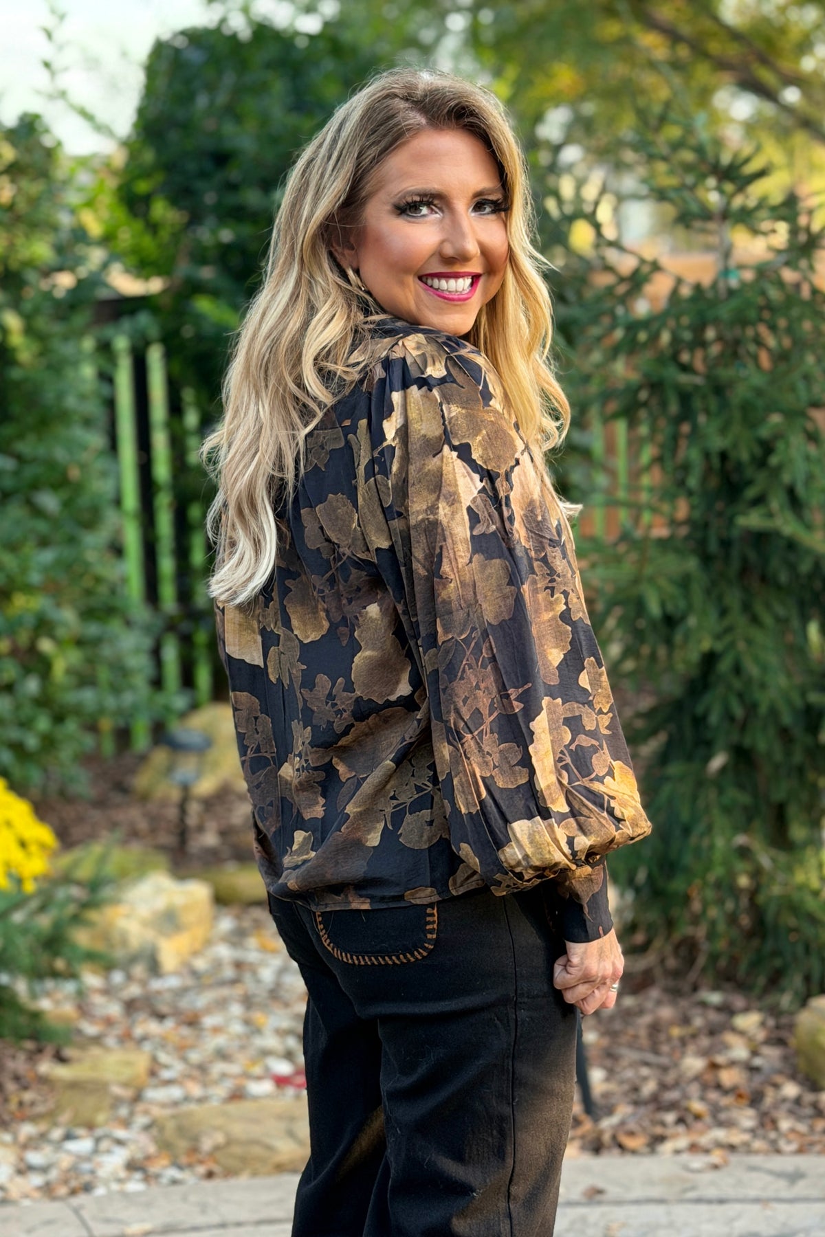 Layana Long Sleeve Gold Button Top : Black