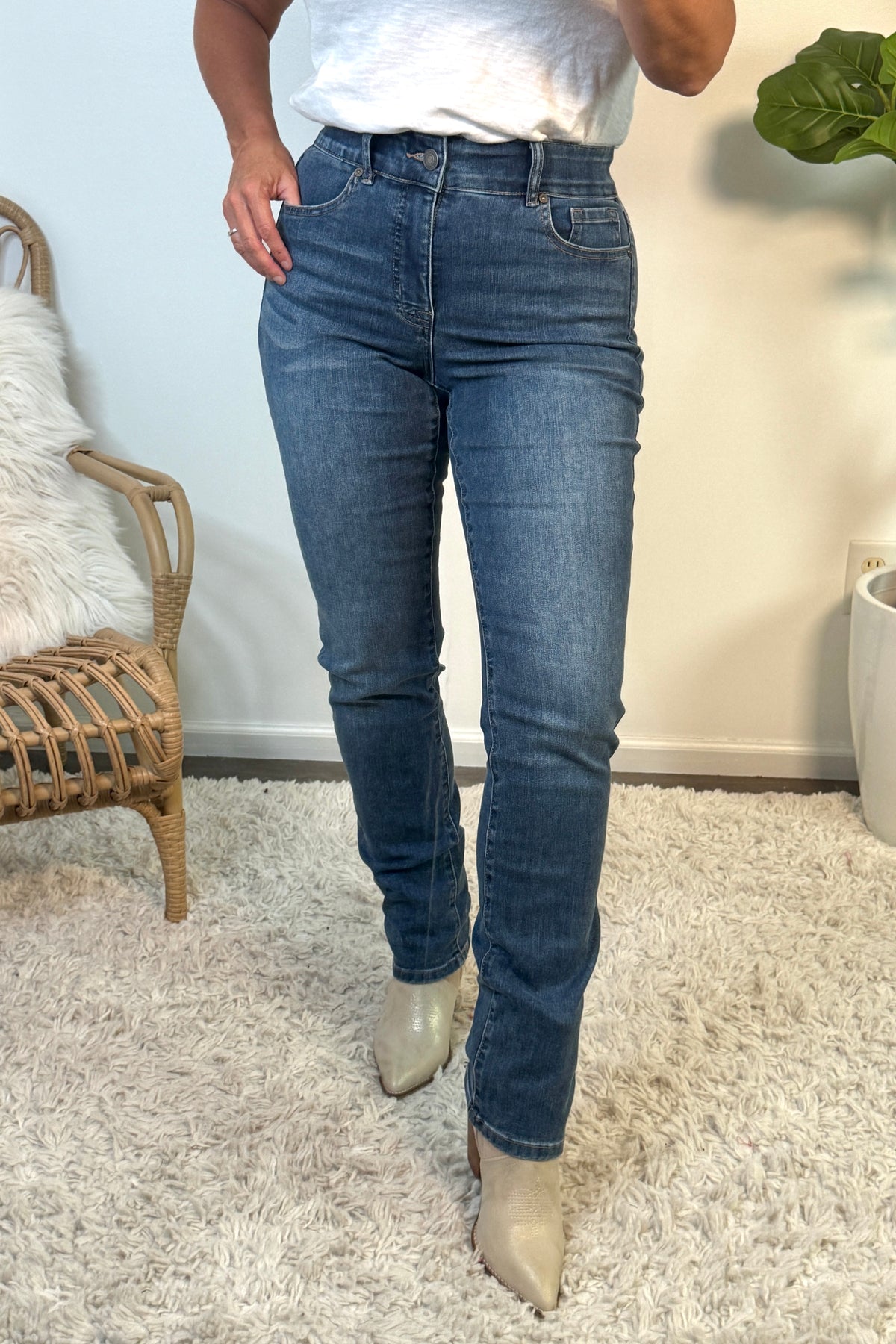 Tribal Sophia 32 inch Straight Leg High Waist Jean : Dk Vintage