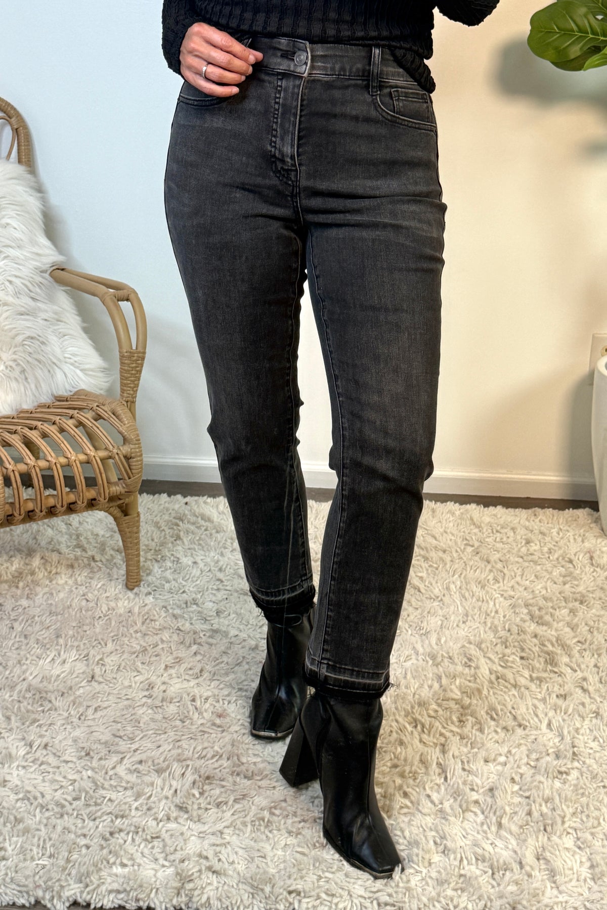 Tribal Sophia Curvy Micro Flare Jeans : Blackmist