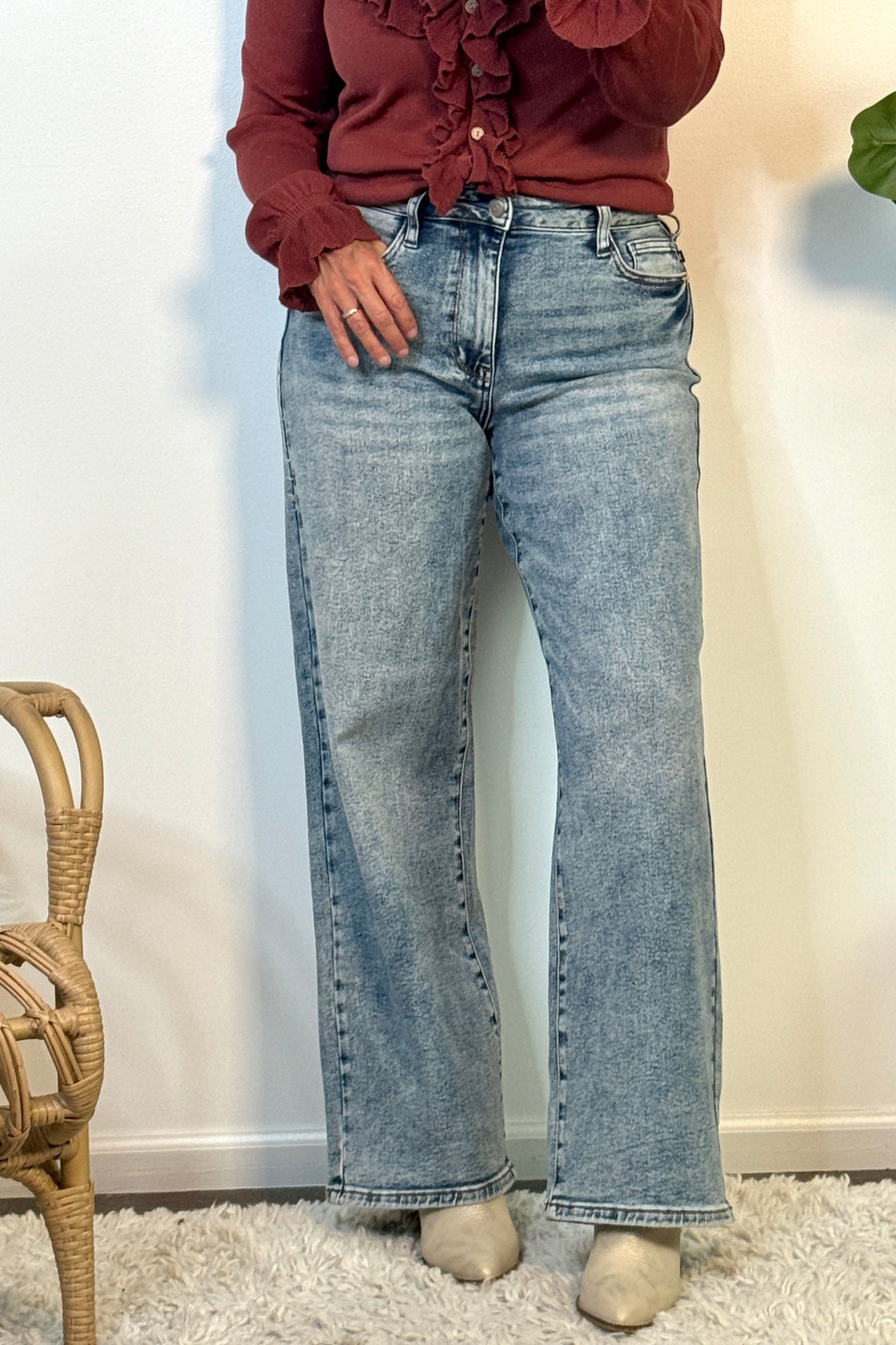 Judy Blue Wilhemina Vintage Wash Jeans : Light