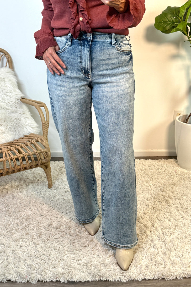 Judy Blue Wilhemina Vintage Wash Jeans : Light
