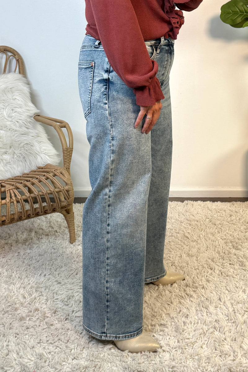Judy Blue Wilhemina Vintage Wash Jeans : Light
