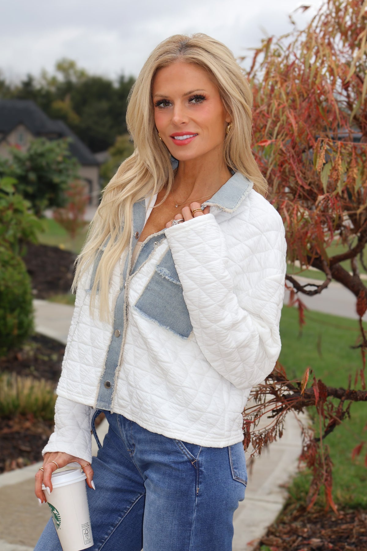 Sariah Denim Collar Quilted Jacket : Off White/Denim