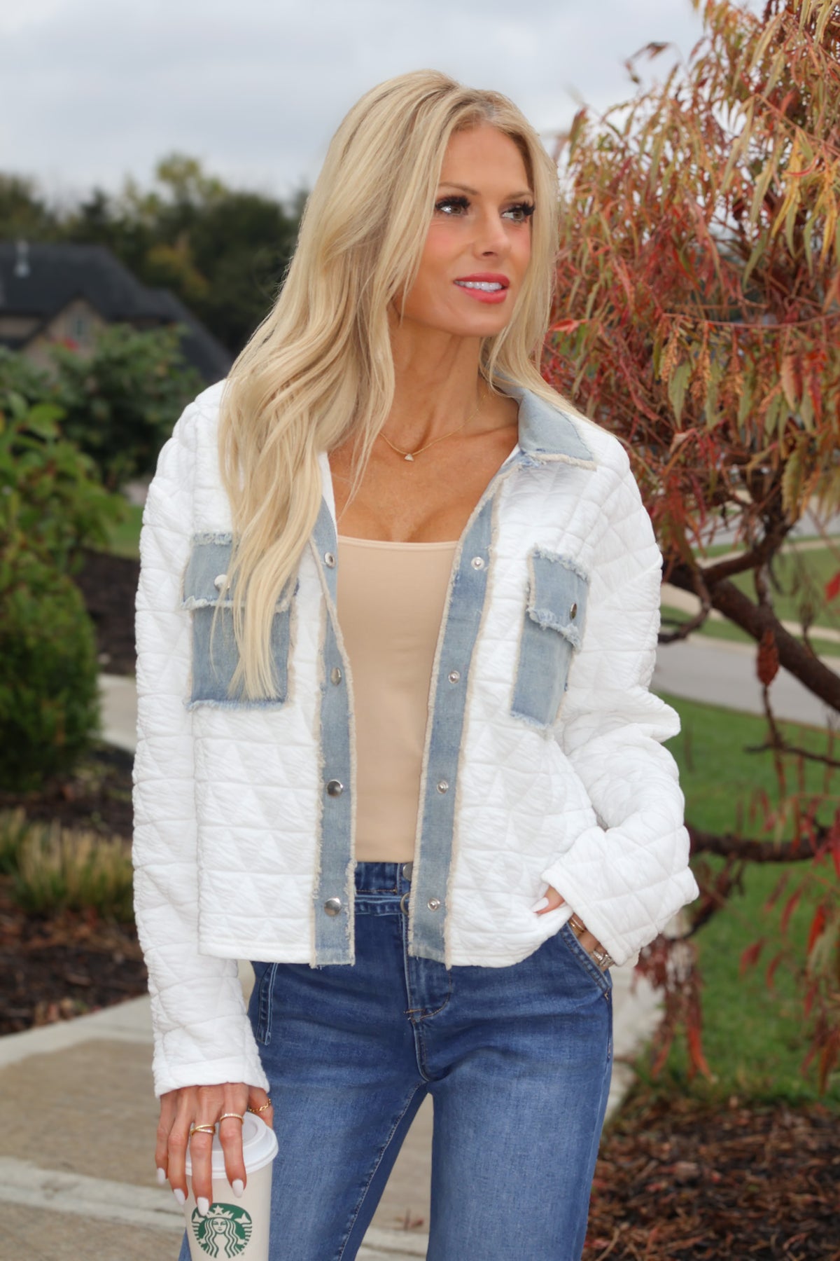 Sariah Denim Collar Quilted Jacket : Off White/Denim