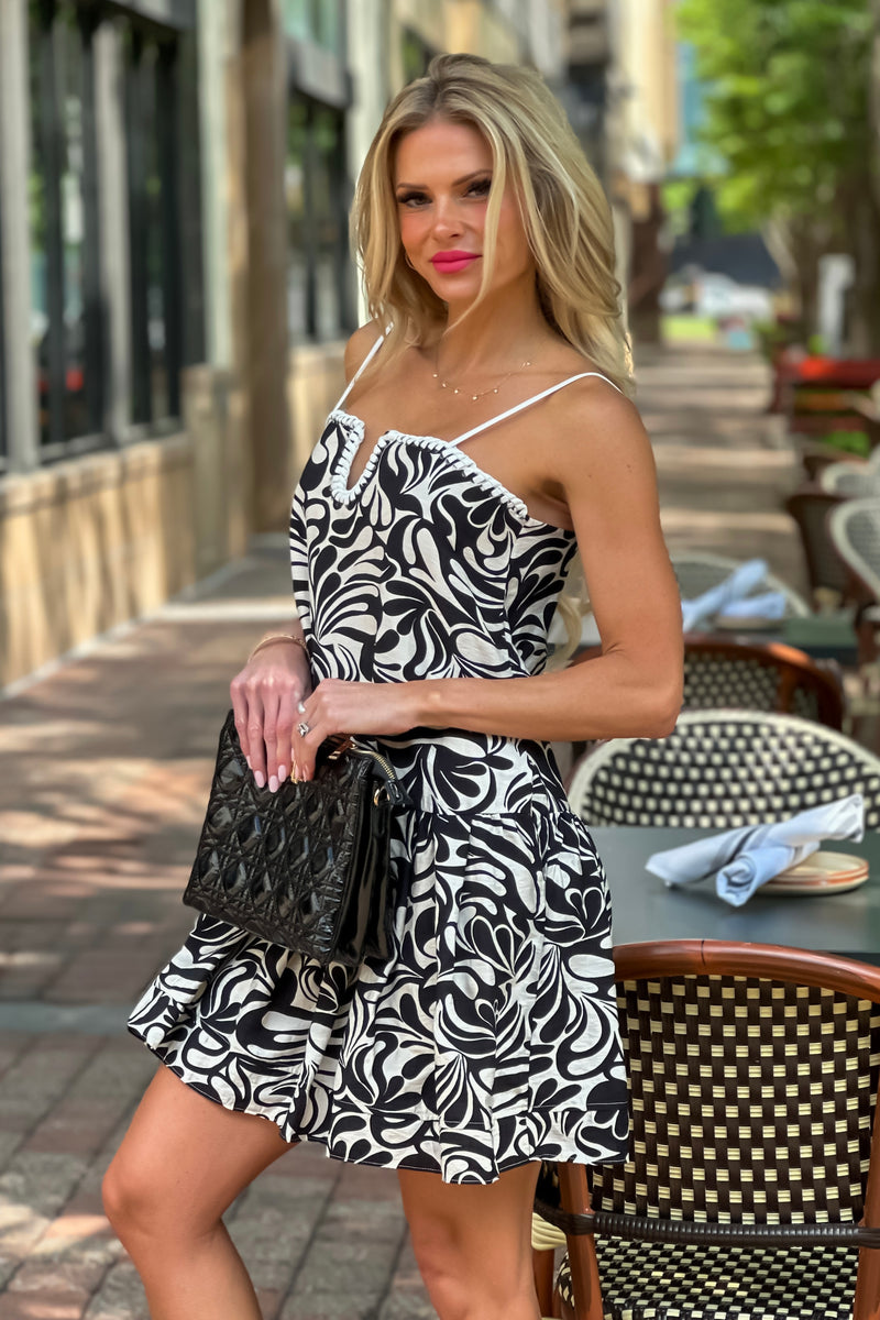 Ryliana Printed Detail Front Dress : Black