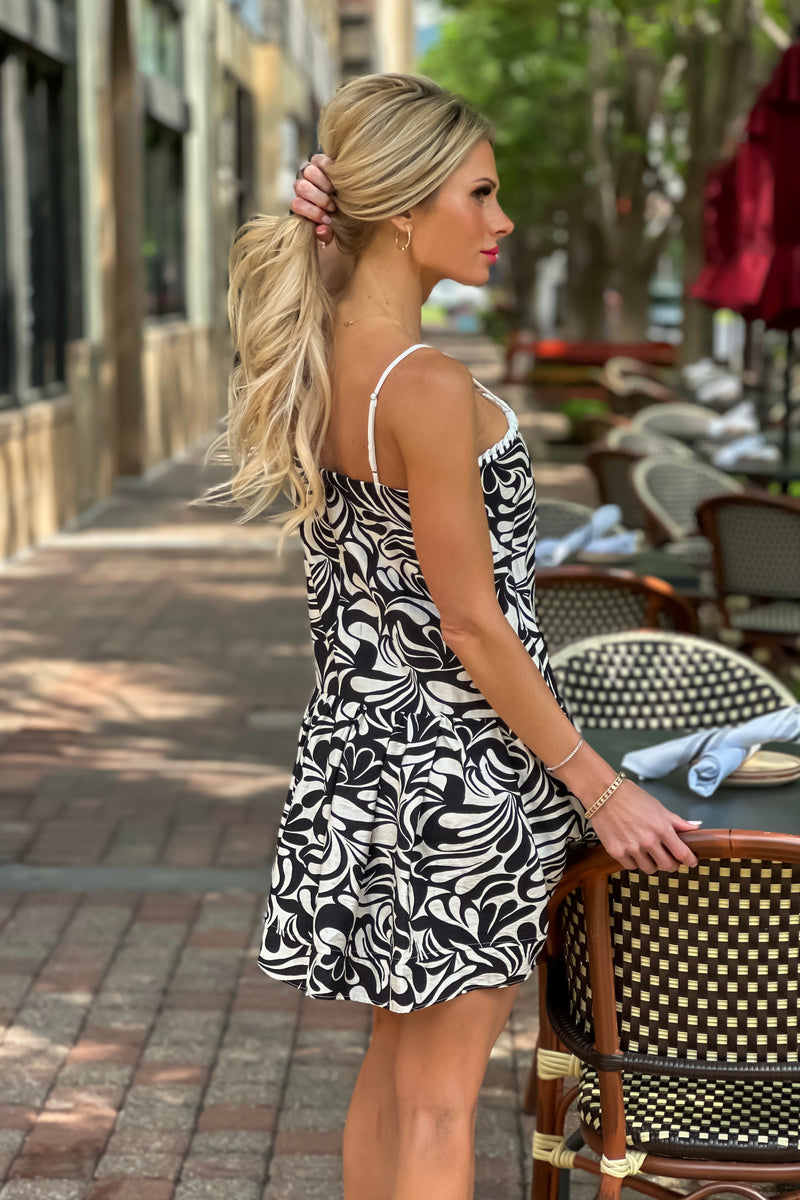 Ryliana Printed Detail Front Dress : Black