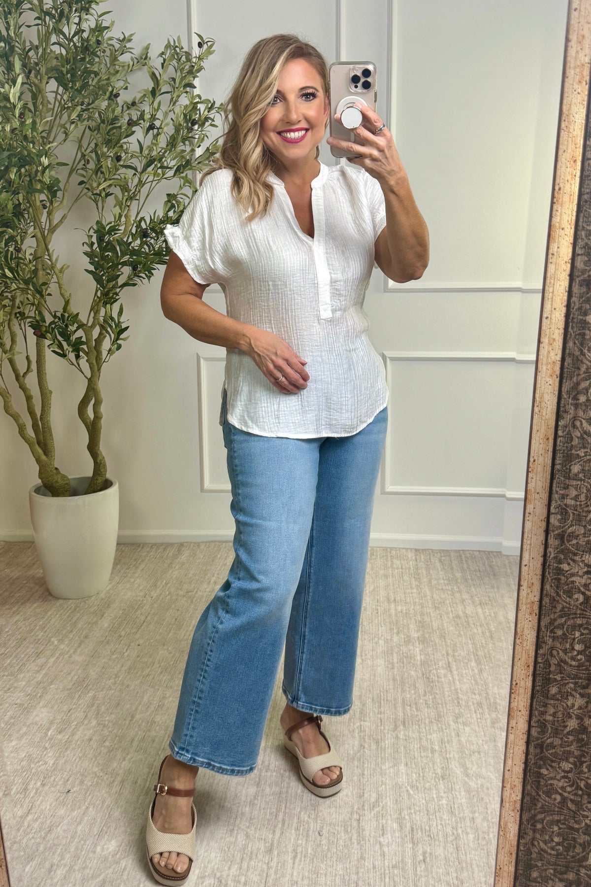 Eleanor Woven Short Sleeve Top : Off White
